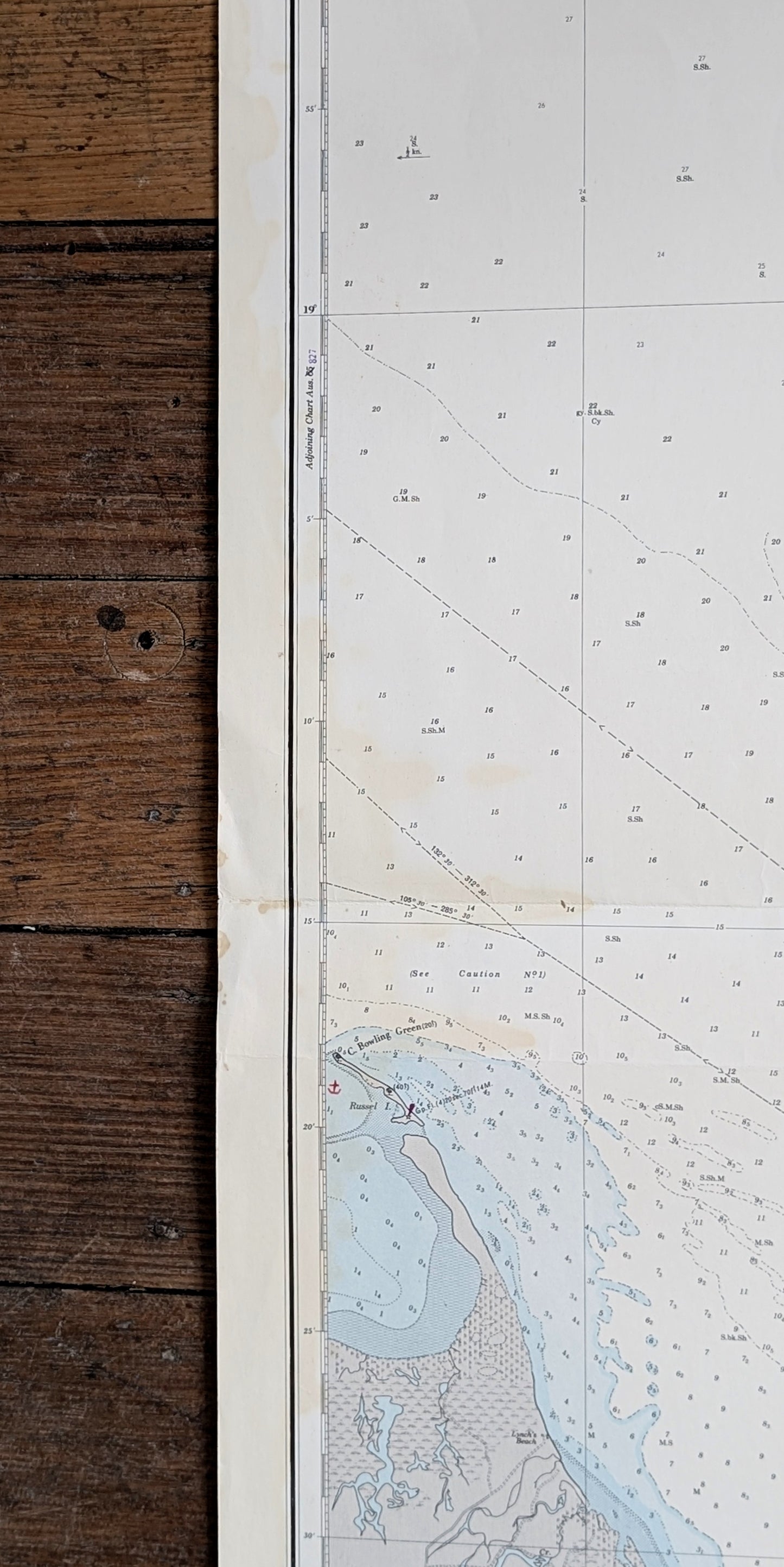 QLD - Bowen to Cape Bowling Green with Flinders Passage Aus 826 Chart / Map