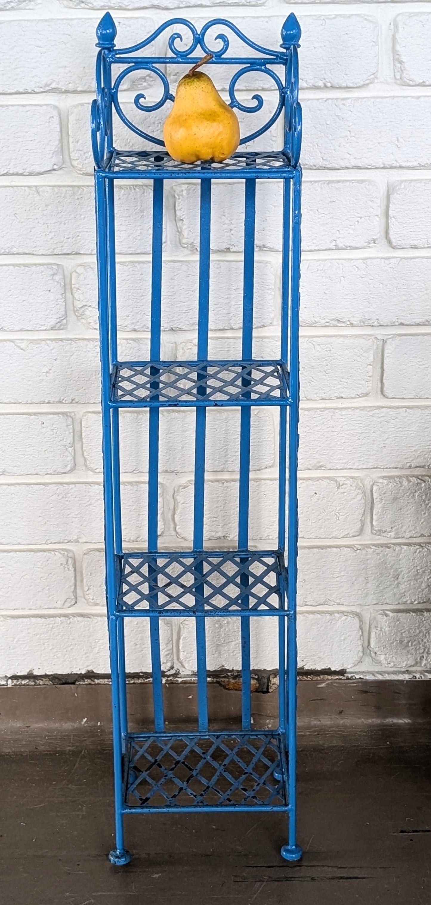 Vintage Metal Plant Stand / Shelf