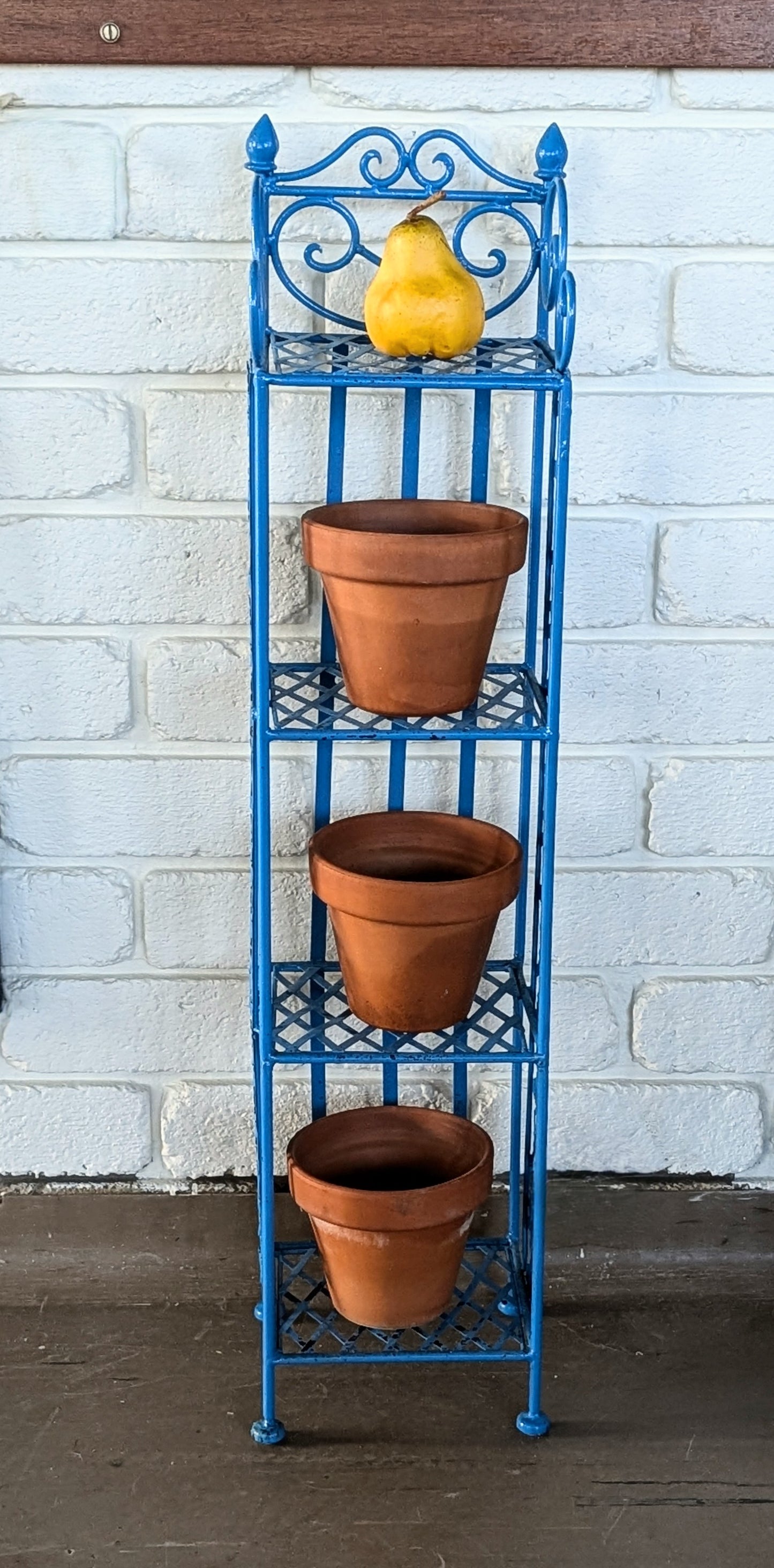 Vintage Metal Plant Stand / Shelf