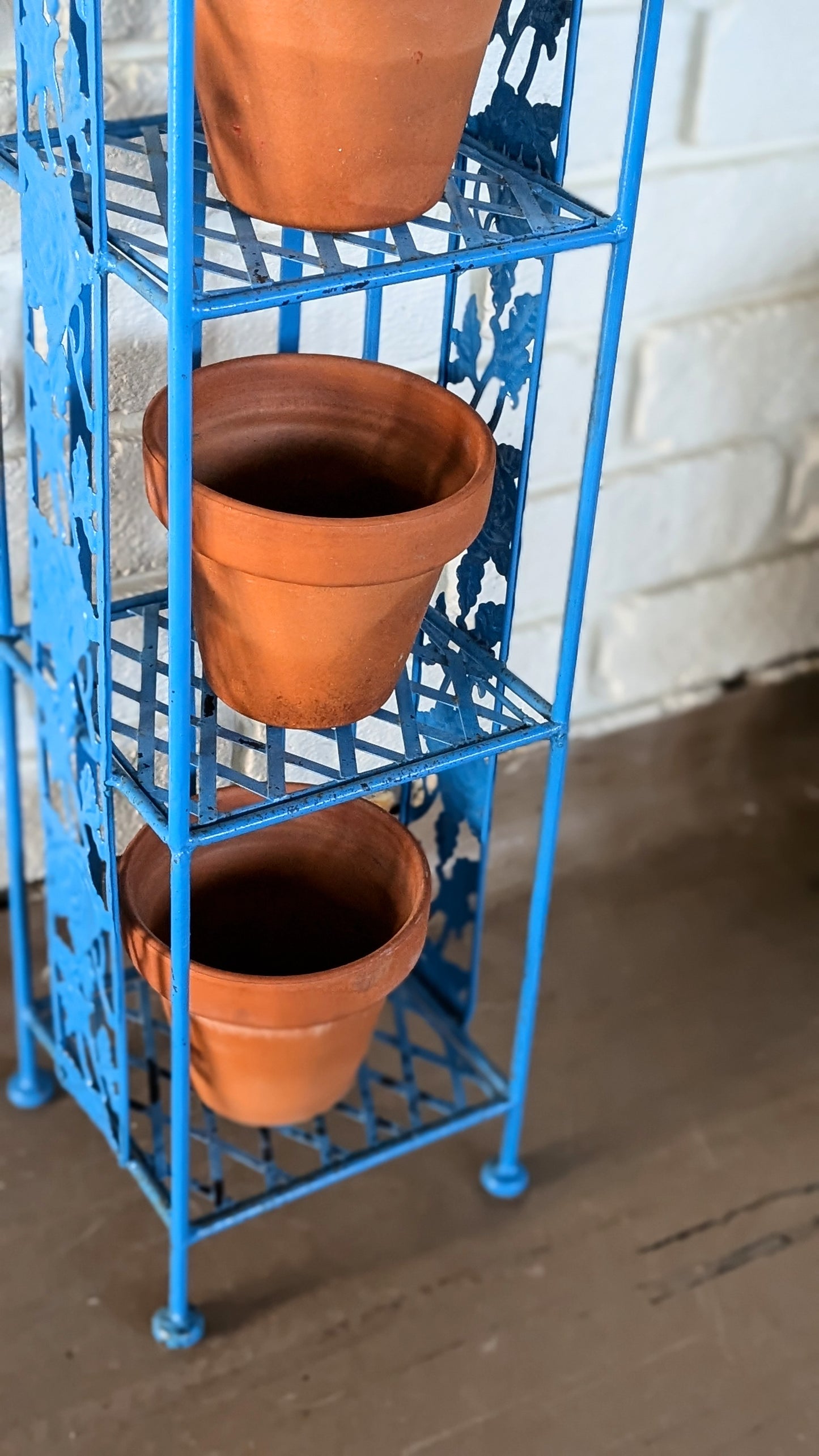 Vintage Metal Plant Stand / Shelf