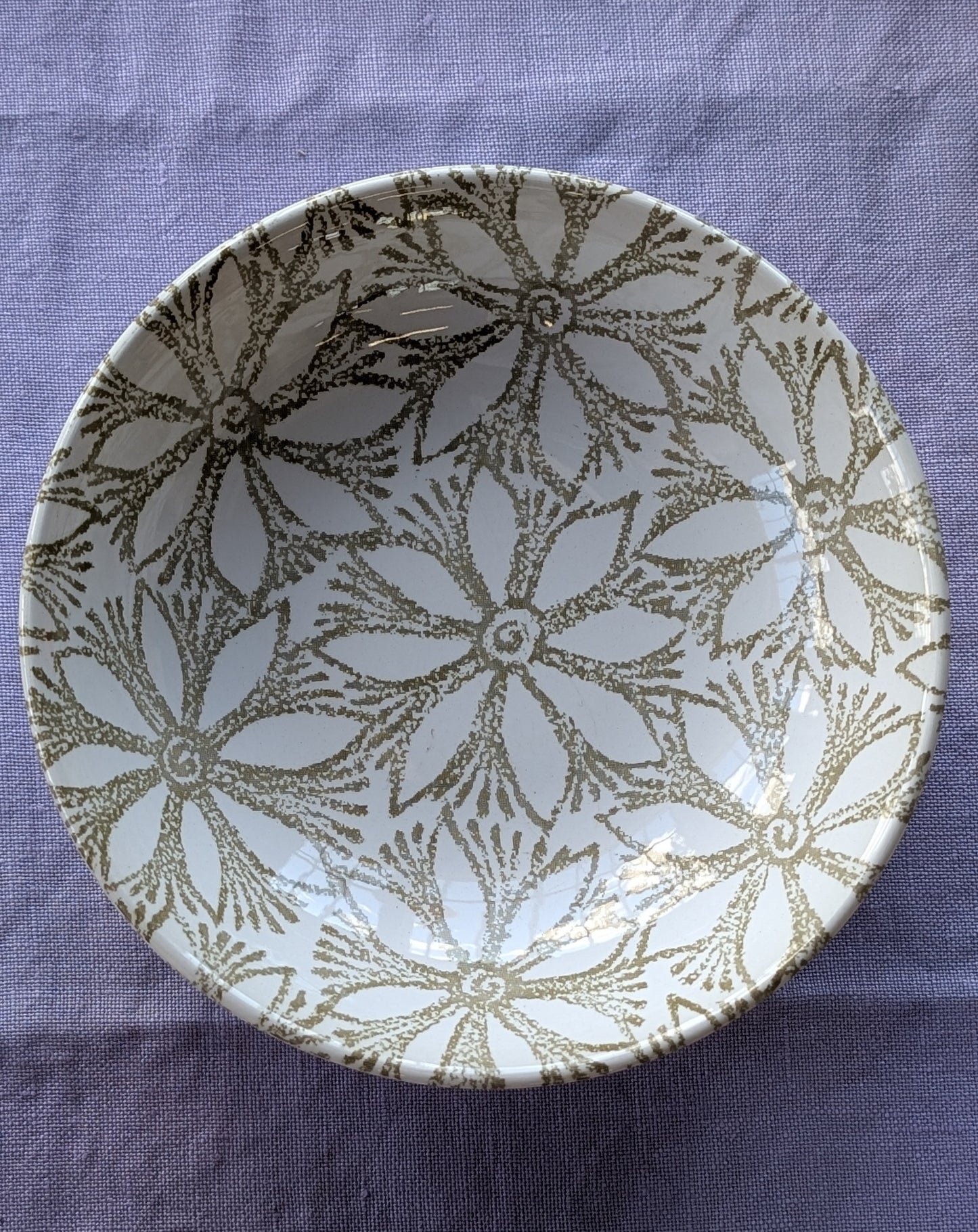 Clematis Mid Century Dinner Set