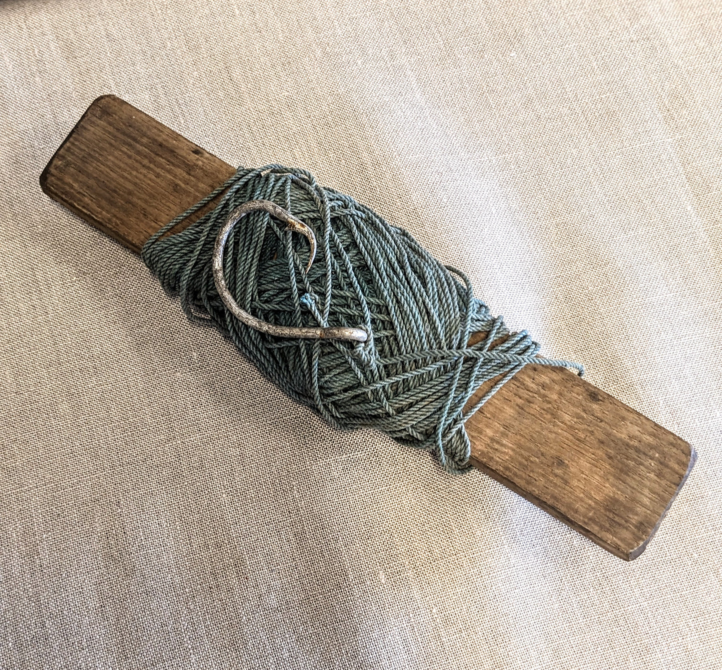 Wooden fishing hand line - seagreen