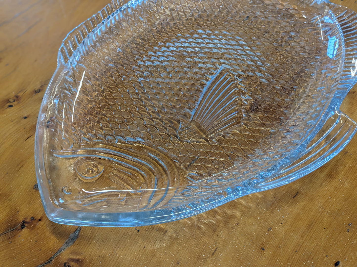 Vintage glass fish plate